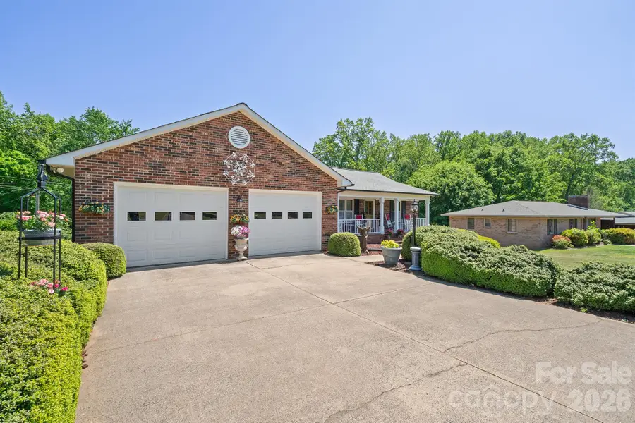 105 Rock Creek Drive, Lincolnton, NC 28092 - #3