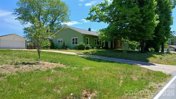 300 Woodlawn Drive, Connelly Springs, NC 28612