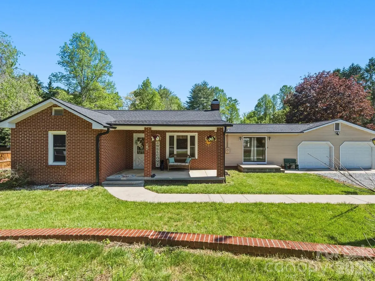 318 Resort Street, Hendersonville, NC 28792 - #1