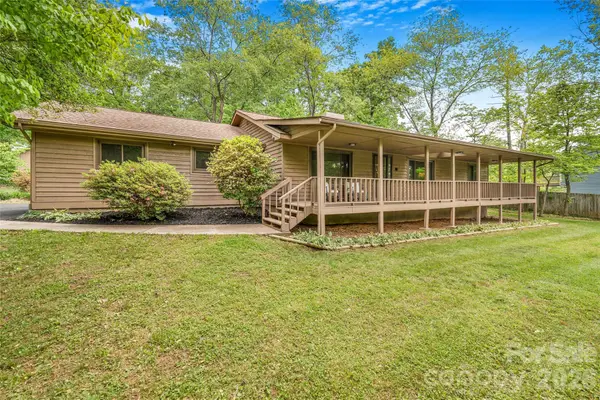 135 Scarlet Drive, Fletcher, NC 28732