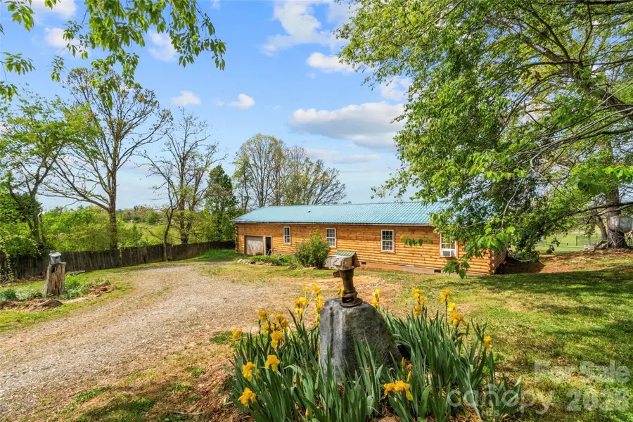120 Lillie Lane, Marshall, NC 28753 - #2