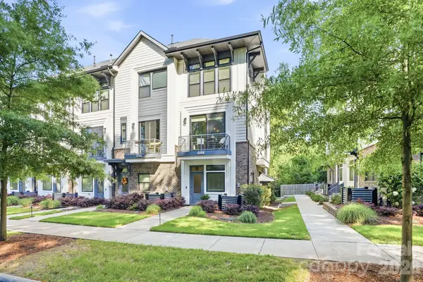 2931 Simpson Drive, Charlotte, NC 28205
