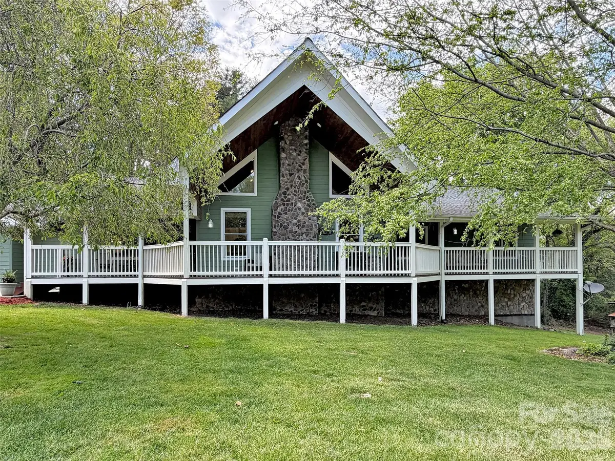 129 Hooper Haven Drive, Waynesville, NC 28786 - #1