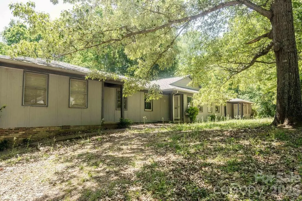 2472 Lake Street, Lincolnton, NC 28092 - #1