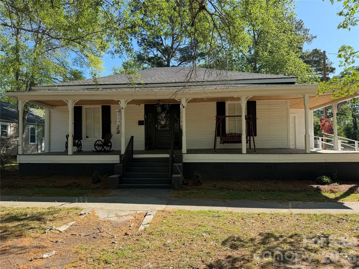 226 Huger Street, Cheraw, SC 29520 - #1
