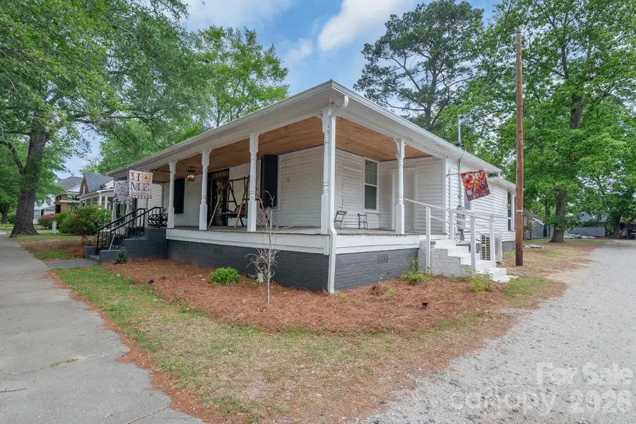 226 Huger Street, Cheraw, SC 29520 - #2