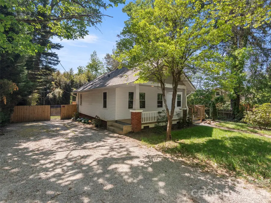 926 W Chapel Road, Asheville, NC 28803 - #2