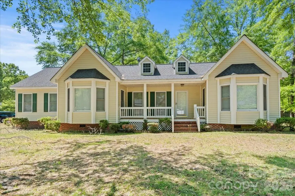 570 Coach Road, Cheraw, SC 29520 - #1