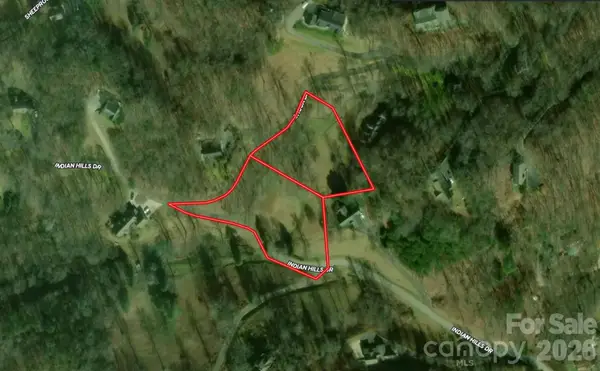 18 Indian Hills Drive, Whittier, NC 28789