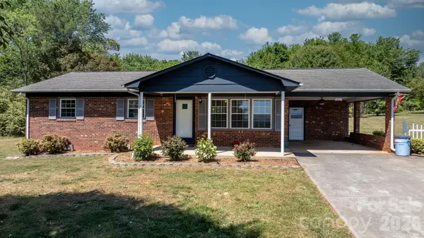 1109 Windsong Circle, Hudson, NC 28638