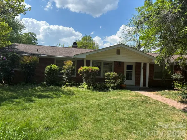 104 Turley Falls Road, Hendersonville, NC 28739