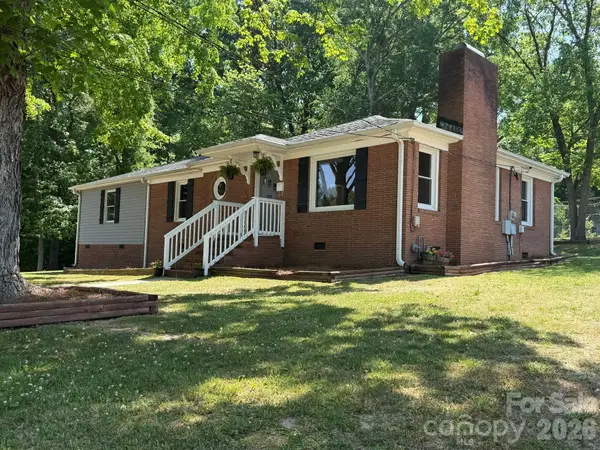 704 Dogwood Avenue, Lincolnton, NC 28092