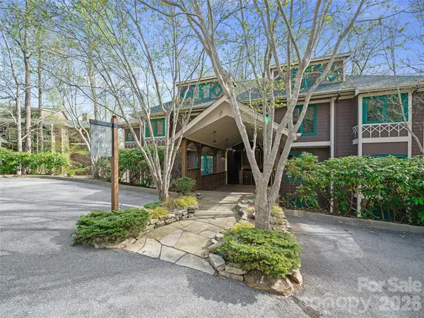 81 Creekside Way #F-101, Burnsville, NC 28714