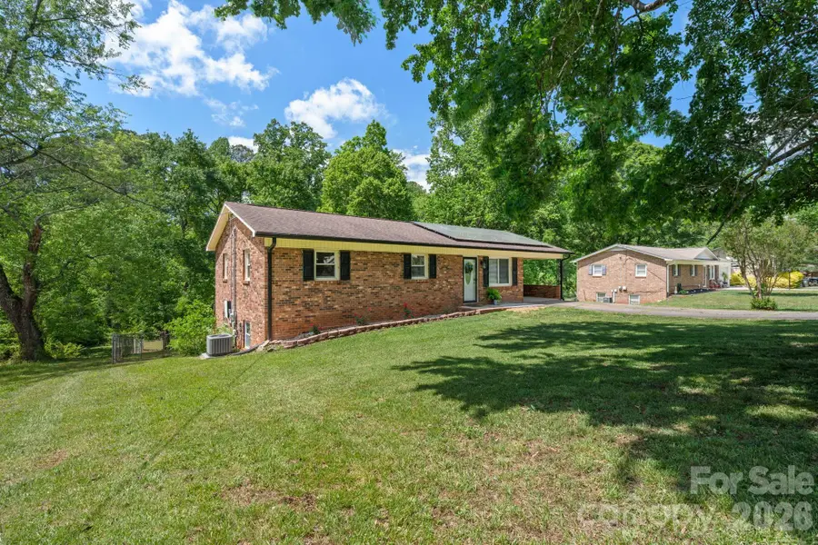 2060 Barringer Circle, Newton, NC 28658 - #2