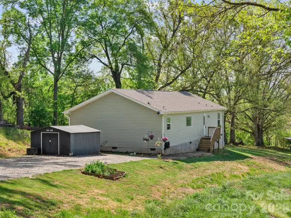 191 Posey Griffin Drive, Mars Hill, NC 28754