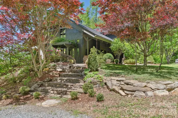 144 Pegg Road, Barnardsville, NC 28709