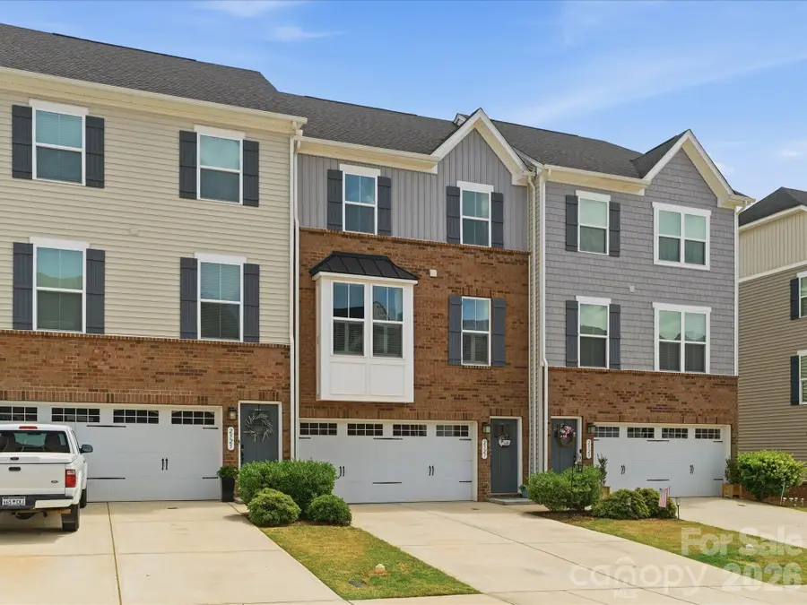 2527 Grantham Place Drive, Fort Mill, SC 29715 - #2