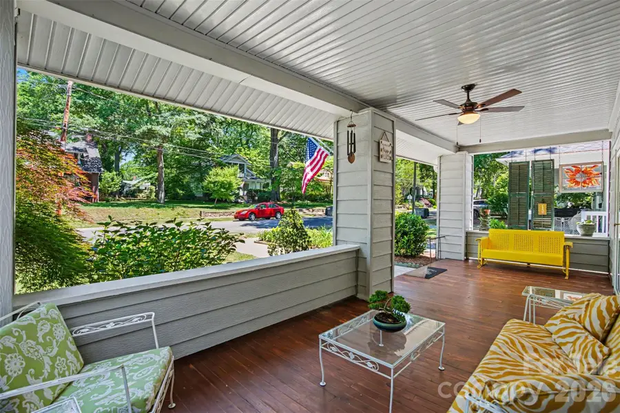 415 W 5th Avenue, Gastonia, NC 28052 - #3