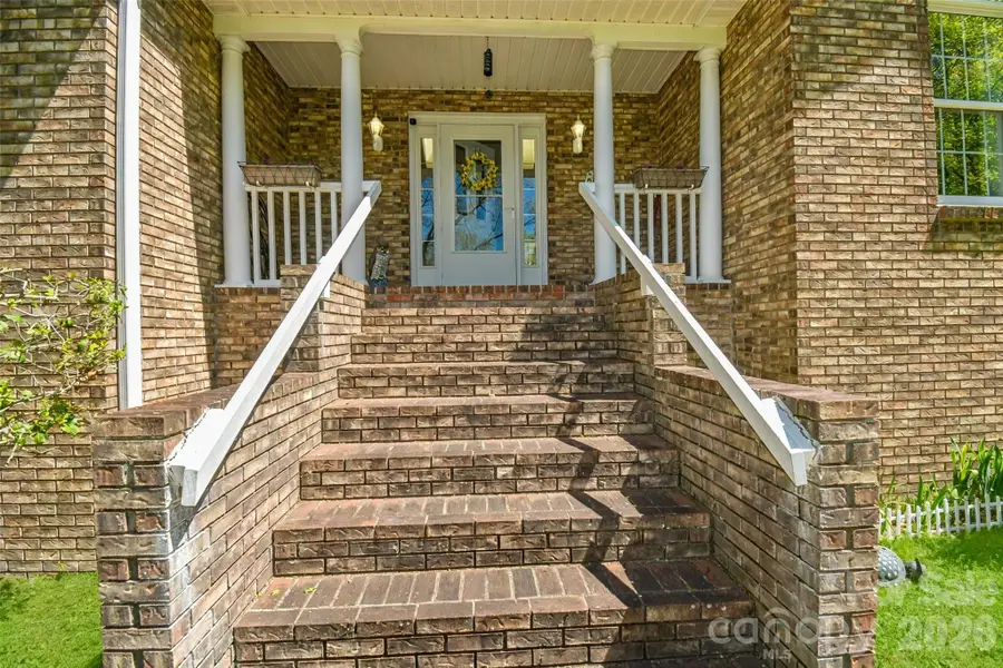 548 Thunder Road, Brevard, NC 28712 - #2