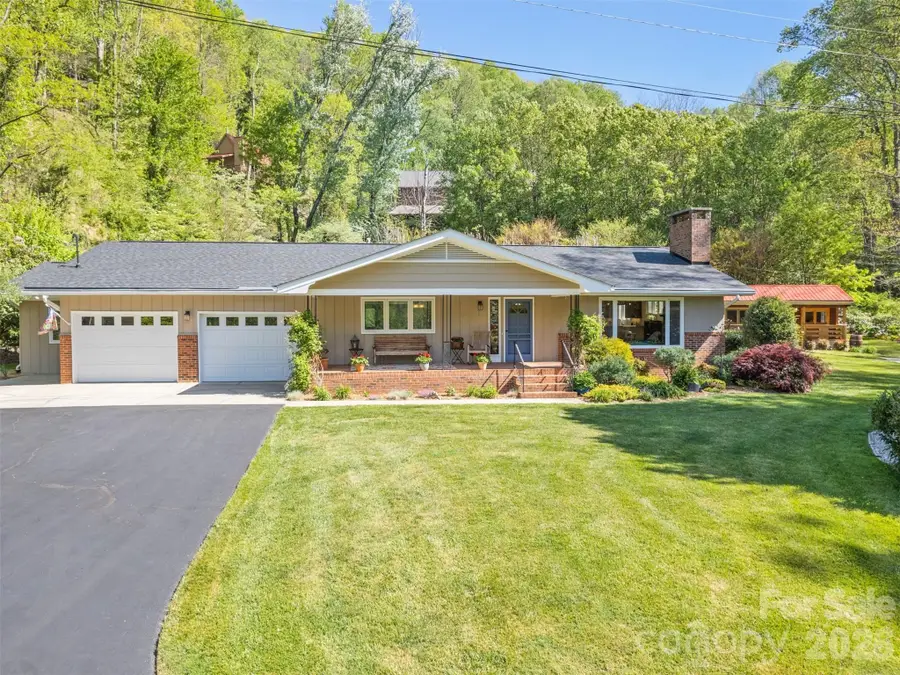 9 Golfview Drive, Maggie Valley, NC 28751 - #2