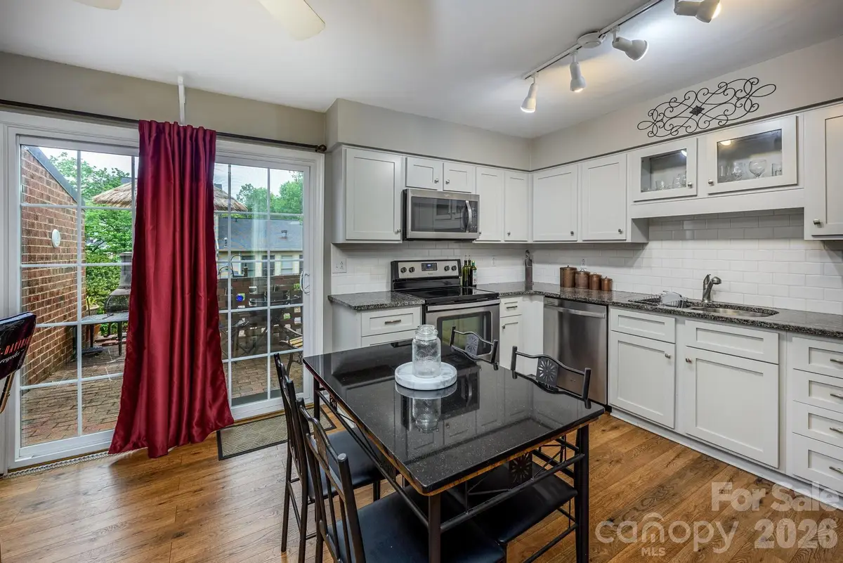 911 21st Avenue Ne #911, Hickory, NC 28601 - #1