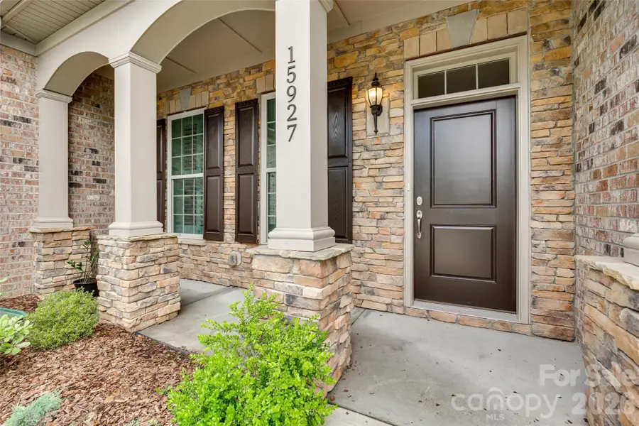 15927 Vale Ridge Drive, Charlotte, NC 28278 - #3
