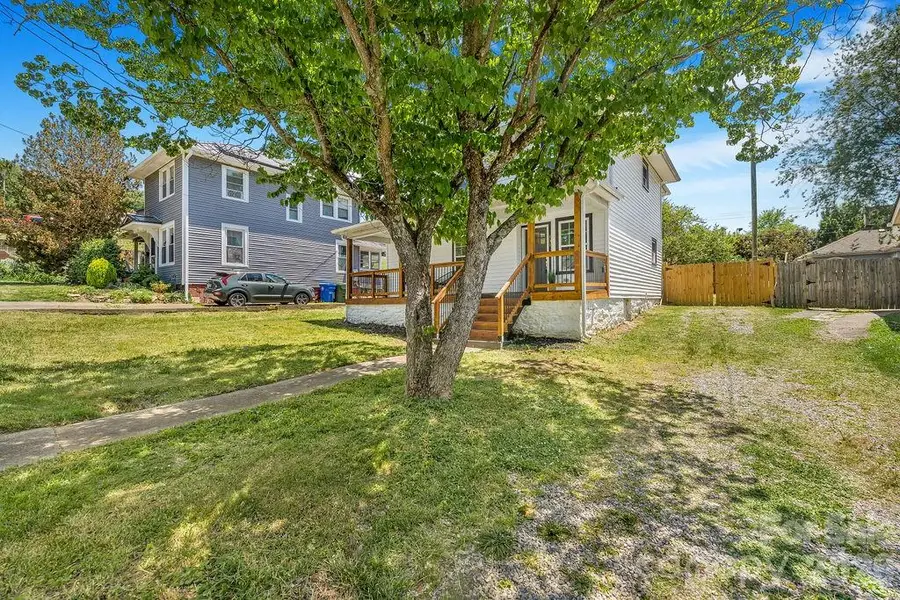 131 Woodrow Avenue, Asheville, NC 28801 - #3