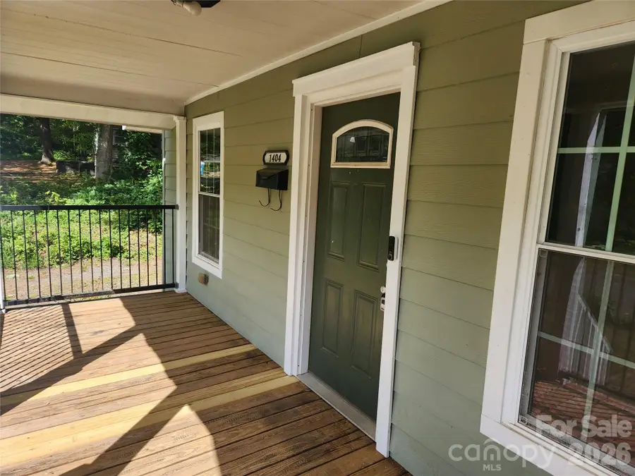 1404 W Mauney Avenue, Gastonia, NC 28052 - #2