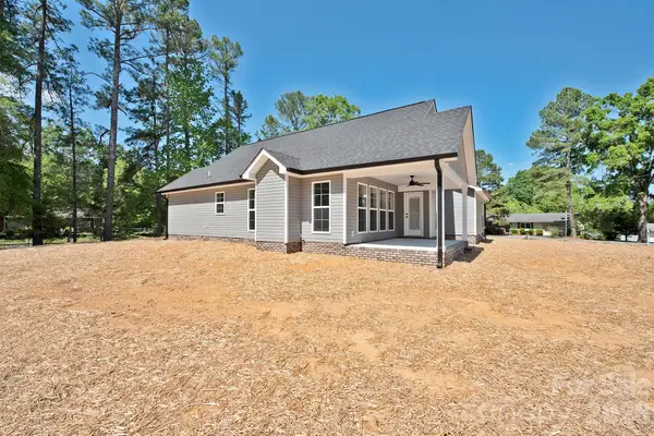 586 Wilhelm Place Ne, Concord, NC 28025