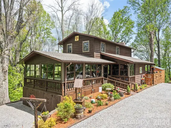 2863 Heath Peak Road, Waynesville, NC 28785