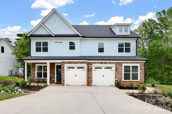 4950 Surfwood Drive, Sherrills Ford, NC 28673