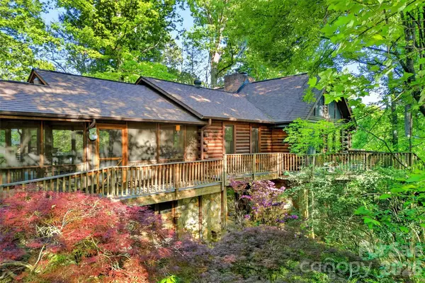 221 Hammer Hollow Drive, Marion, NC 28752
