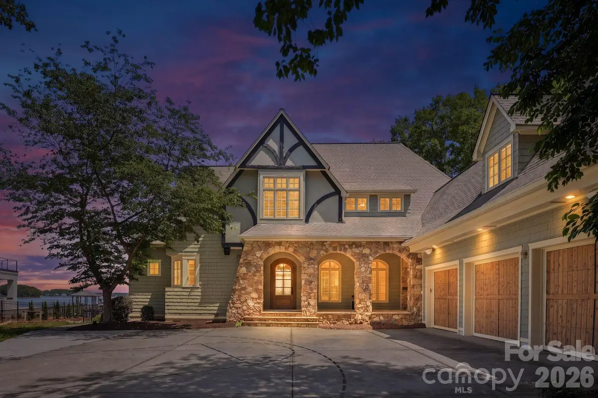 3900 Channel Pointe Lane, Denver, NC 28037 - #1