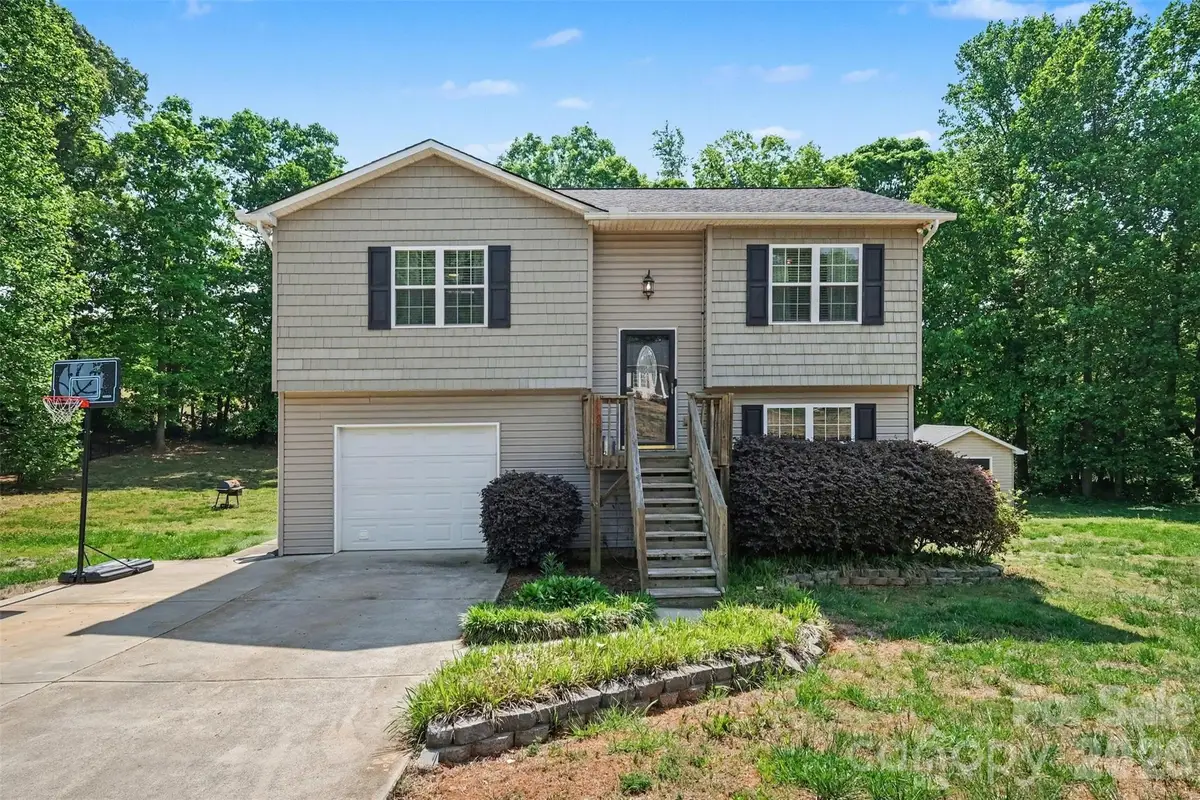 2056 Redberry Lane, Conover, NC 28613 - #1