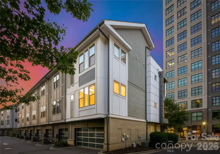 211 Doggett Street, Charlotte, NC 28203 - #2