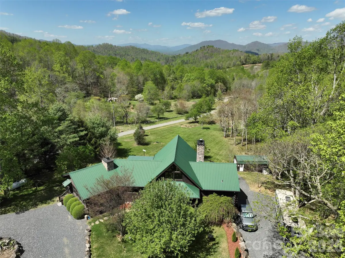 129 Apple Farm Road, Bakersville, NC 28705 - #1