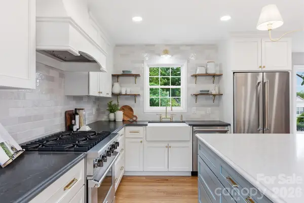 315 S Main Street, Davidson, NC 28036