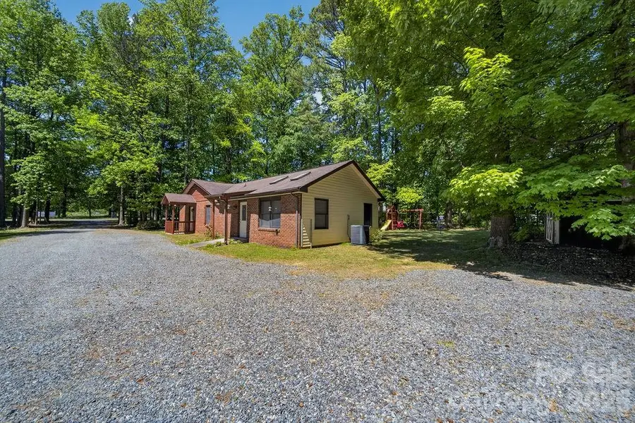 1908 W Sugar Creek Road, Charlotte, NC 28262 - #3
