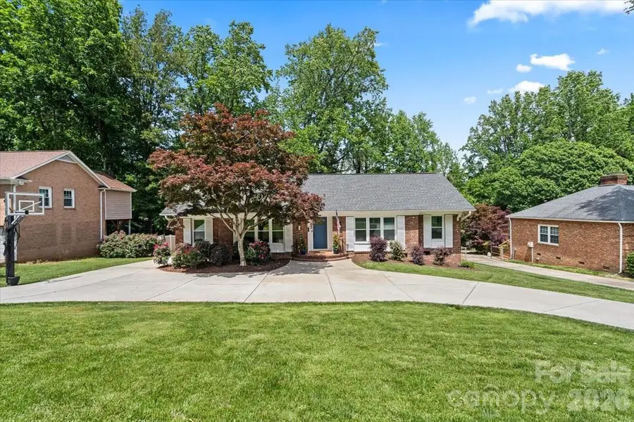 3741 Riverbend Road, Charlotte, NC 28210 - #3