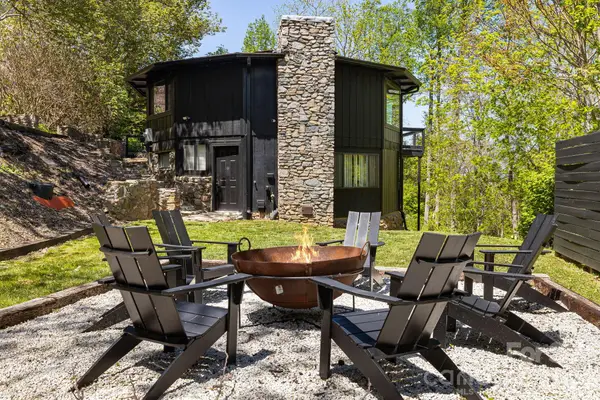 1 Patton Circle, Asheville, NC 28804