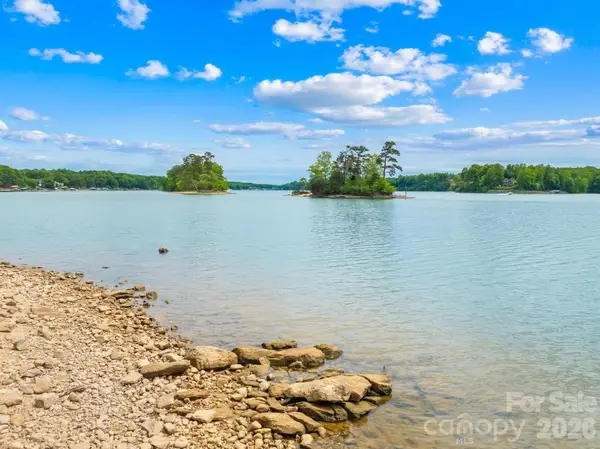 265 S Harbor Watch Drive, Statesville, NC 28677