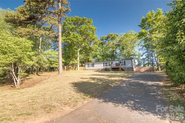 3973 Berry Creek Circle, Granite Falls, NC 28630