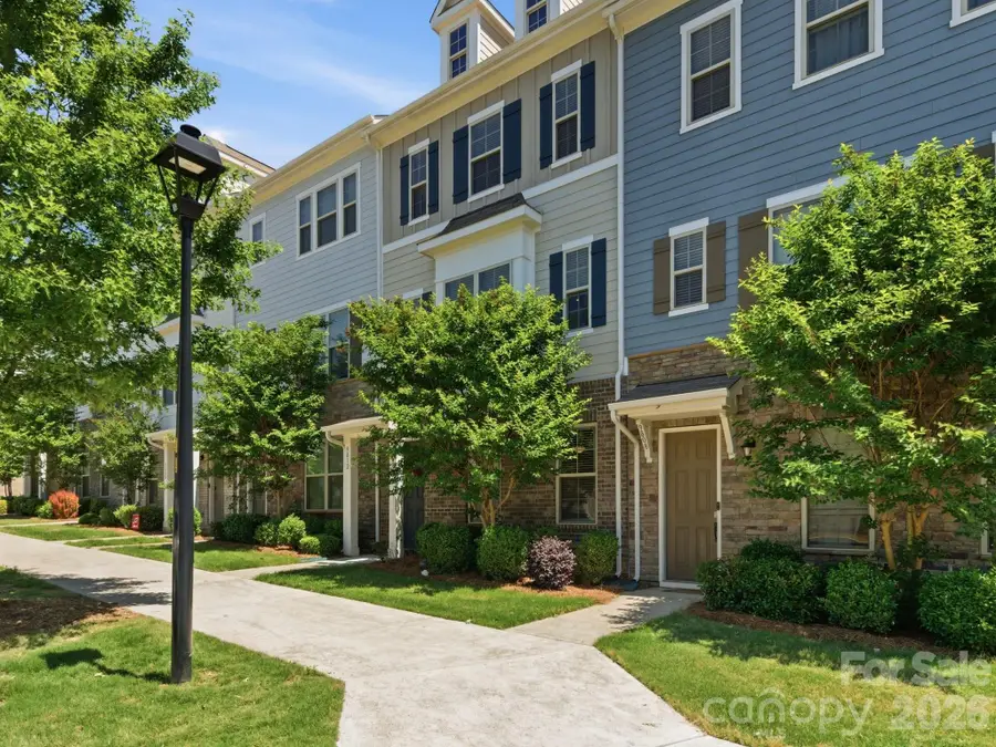 9812 Ainslie Downs Street, Charlotte, NC 28273 - #2