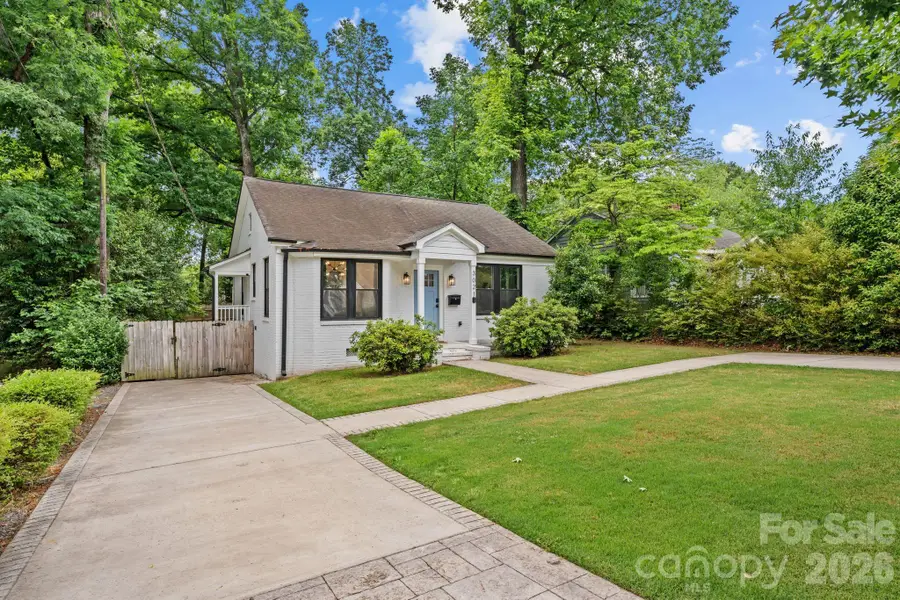 3021 Dogwood Avenue, Charlotte, NC 28206 - #2
