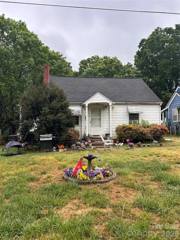 1525 7th Street, Statesville, NC 28677