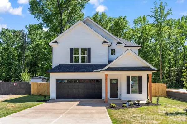 521 Austin Drive, Charlotte, NC 28213