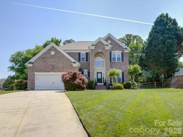 10907 Mcalpine Valley Court, Charlotte, NC 28277