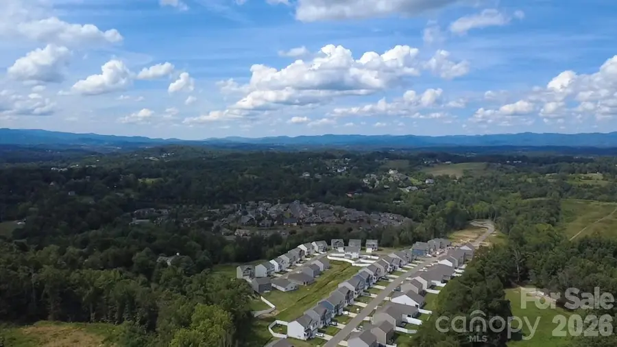 627 Country Oak Drive, Asheville, NC 28804 - #2