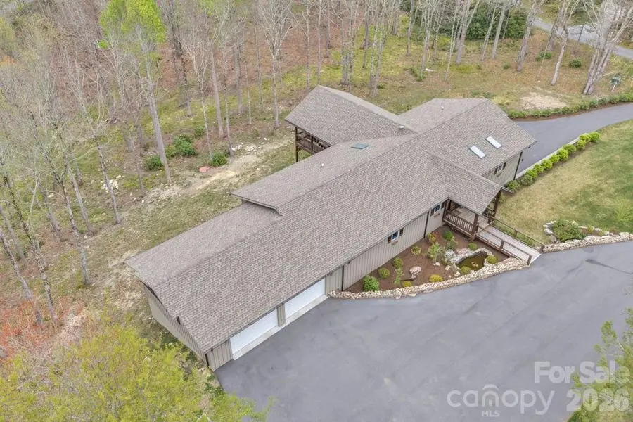 811 Linhigh Drive, Newland, NC 28657 - #3