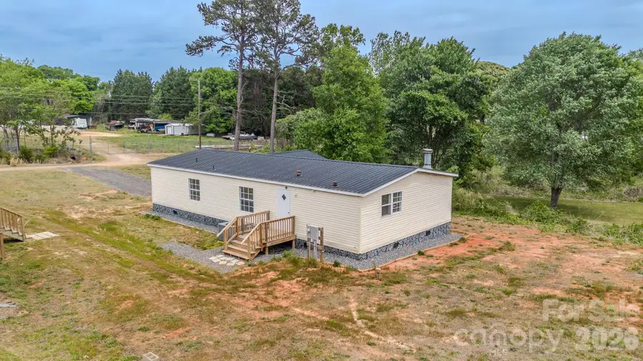 2932 23rd Avenue Ne, Hickory, NC 28601 - #3